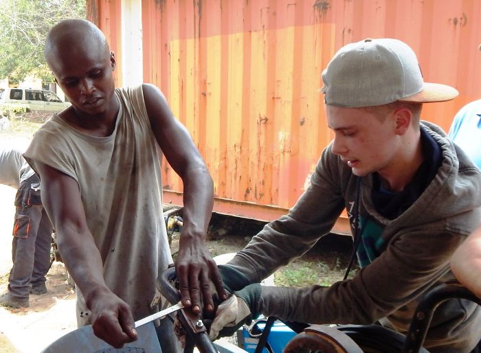 Junge_Handwerker1706.jpg